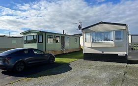Beautiful Seaside Holiday Home Sleeps 6